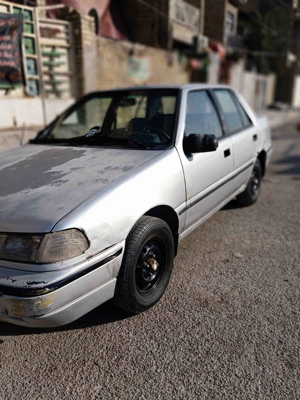 لام عليكم سياراه هونداي اكسنت موديل1992 سياره جاهزا حداديه صدر تخم تايرات4  كهربائيات كلها شغاله اشاير ما اشاير هورنات سياره صلاوات مابيها نقص بس تبريد وسياره لا تبخير ولاتنقيص سعر(37)وبيها مجال ملاحضه سياره بسمي رقم الماني دياله خصوصي ومكاني بغداد مدينه الصدر قرب سوق الكياره***********متواجد وتساب
