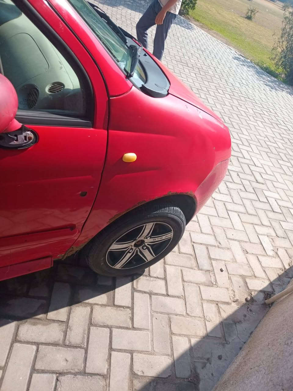 سيارة كيوكيو موديل١٣
بيها نقوصات دعاميه خلفيه  وصدر 

*********** السعر ٢٥ وبيهه مجال
