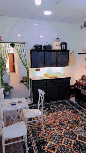 بيت للبيع100م جدآ مرتب وغرفتين نوم✌️ البناء صار5اشهر😍 ومنطقه راقيه وفرع راقي حي بدر فرع مول حسين 3فرع من تدخل😍خدمات ماء فول وكهرباء وتبليط 10امتار يبعد😊

#السعر مع الأثاث57وبدون الأثاث 49وبي مجال😊

***********واتس
*********** كركوك
