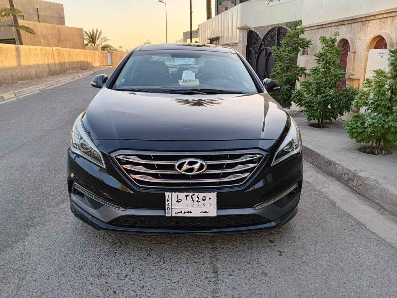 السلام عليكم
سوناتا رقم بغداد 

(لمتد ) Limited فول مواصفات VIP

موديل 2016 

المواصفات 

بانوراما 

بصمه  

كشنات جلد 

كشنات كهرباء 

كشنات تدفئه + تبريد

نظام سبورت 

نظام ايكو 

صاجات 

شاشة 

كامره 

رادارات جانبية

قطعتين تبريد
حساسات
ويل كب كروم 
دبل كزوز 

مكينة 4 سلندر 

 GDI 2400 

مري قلاب

سستم صوت سماعات انفنتي 

تحكم ستيرن جهتين 

ستيرن هيتر 

دركة حياكة 

ترحيب جنطة عند الاقتراب 

اشاير بالمري 

نيكلات 

ذاكره خزن ميموري 

سبايدر خلفي 
سيارة بيه صبغ صفحت السايق ابيع احزام
السعر : 95 وبيه مجال الشراي 

مكان السيارة بغداد الكريعات

للاستفسار ***********
