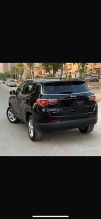 جيب كومباس لبيع سياره موديل 2024 ماشيه 35الف كيلو سياره وارد امريكي حا...