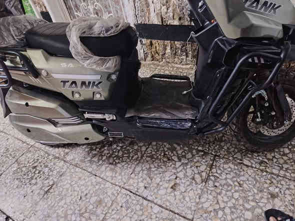 سلام عليكم دراجه شحن لبيع دراجه مصالي شهر واحد من ماخذه دراجه بعده جديد ٨ بطاريات وملفه 3000  سرعتها 100 عداد حقيقي وصل شرا عندي ماخذه من معرض  شروقات وسعره مليون ٥٠ قفل وهاذا رقمي ***********
