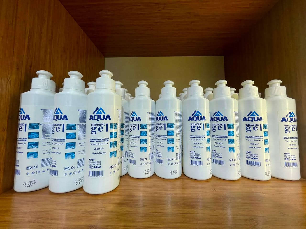 gel AQUA
جل سونار اكوا تركي المنشاء
متوفر بكميات كبيرة
و بأسعار مناسبة لاصحاب الكميات 
والطلبات الصغير 

للطلب والاستفسار مراسلة الصفحة 
او واتساب ***********
