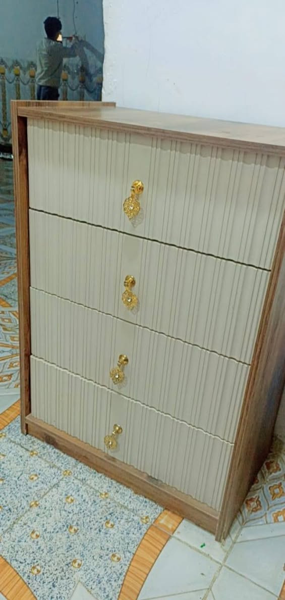 سلام عليكم أغراض للبيع كلمن وسعره راسلوني وتدللون انطيكم الأسعار


**إذا كنت صاحب هذا الإعلان وتريد حذفه لأي سبب، رجاءا أرسل رسالة إلى الدعم الفني**