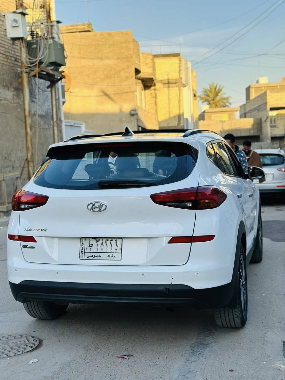 توسان 2019 شركة القاصد كوري بدون صبغ مكفولة مواصفات (بنوراما بصمتين تشغيل وبصمة ابواب شاحن وايرليس وتبريد قطعتين تحكمات استيرن 3 وضعيات قيادة ترحيب ودخول ذكي حساسات امامي خلفي كامره خلفية دواره كشن كهرباء محرك +كير مكفول ) السياره كاملة 
تحتوي ع بارد في كما موضح بلصورة 

السعر 220 وبيها مجال 
المكان الزعفرانية 

‭ 0772 774 7845‬
