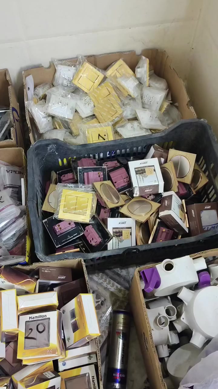 السلام عليكم شلعه سويجات اناره اوربي
احادي وثنائي جرص ستلايت العدد 1300 قطعه البيع شلع 500 الف التوصيل عليك وياهن عكس فلات 45 كوي 400 قطعه هديه


**إذا كنت صاحب هذا الإعلان وتريد حذفه لأي سبب، رجاءا أرسل رسالة إلى الدعم الفني**