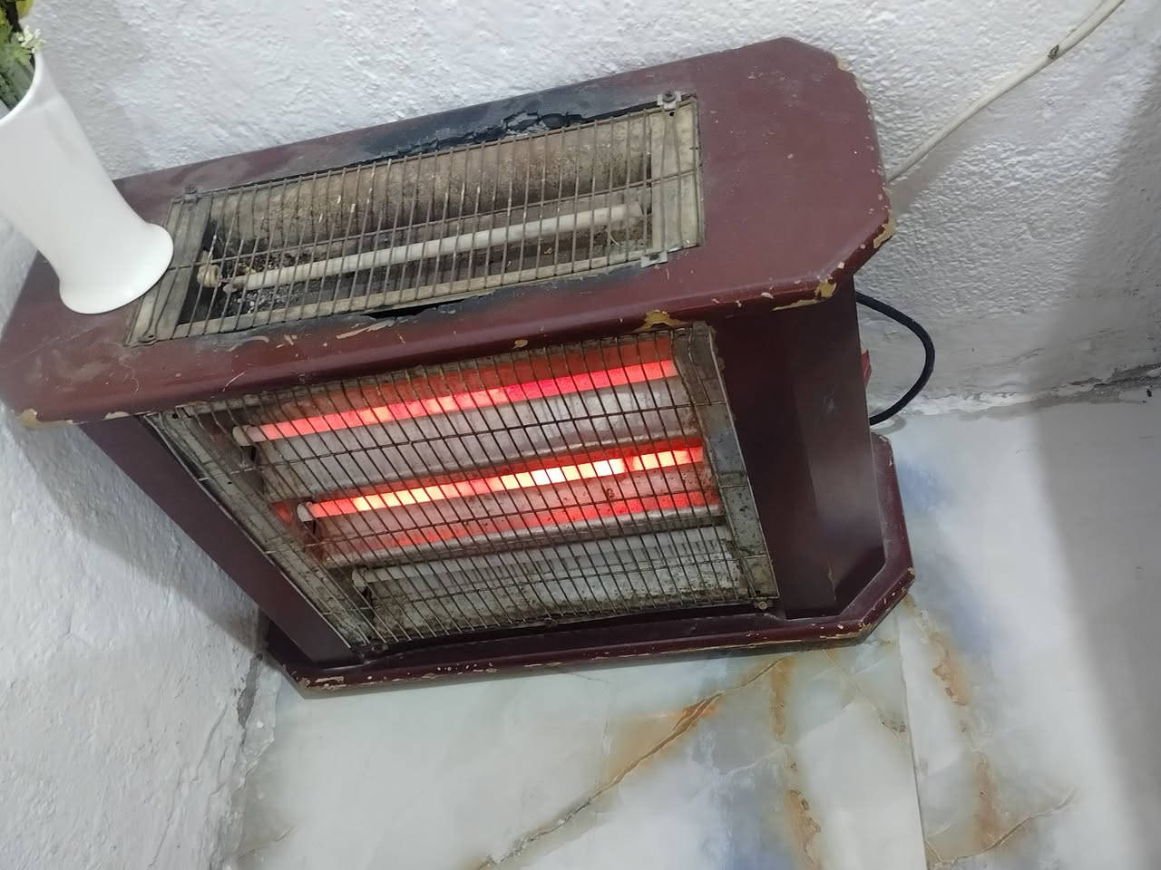 غراض بيت للبيع
ثلاجه 115 شغاله كلشي مابيها 

مجمدة جديده استخدم 3 اشهر 250

سبلت بدون ريمونت 200 ع 24 بارد 

غرفة 600 وبيها مجال 

مندر  نفرين نضيف 75

كنتور 6 باب 30 

ملحق وسنك 225 تفصال خشب كله ومرمر اصلي 

هيتر 10 

غساله حجم 38 كلشي مابيها فقط باب مكسور من النص  وموجود سعرها 125

قنفات 100 

طباخ غازي 30 

اوفن 50  + ميز 10  + ميز الجرارات 20  . 

 يتوفر عندي بعد

 تانكي مي نص طن

بنكة شحن 

سلة مال سيارة 

عربانة اطفال 

بايكسل اطفال 

مرجوحه 

سرسيحه


**إذا كنت صاحب هذا الإعلان وتريد حذفه لأي سبب، رجاءا أرسل رسالة إلى الدعم الفني**