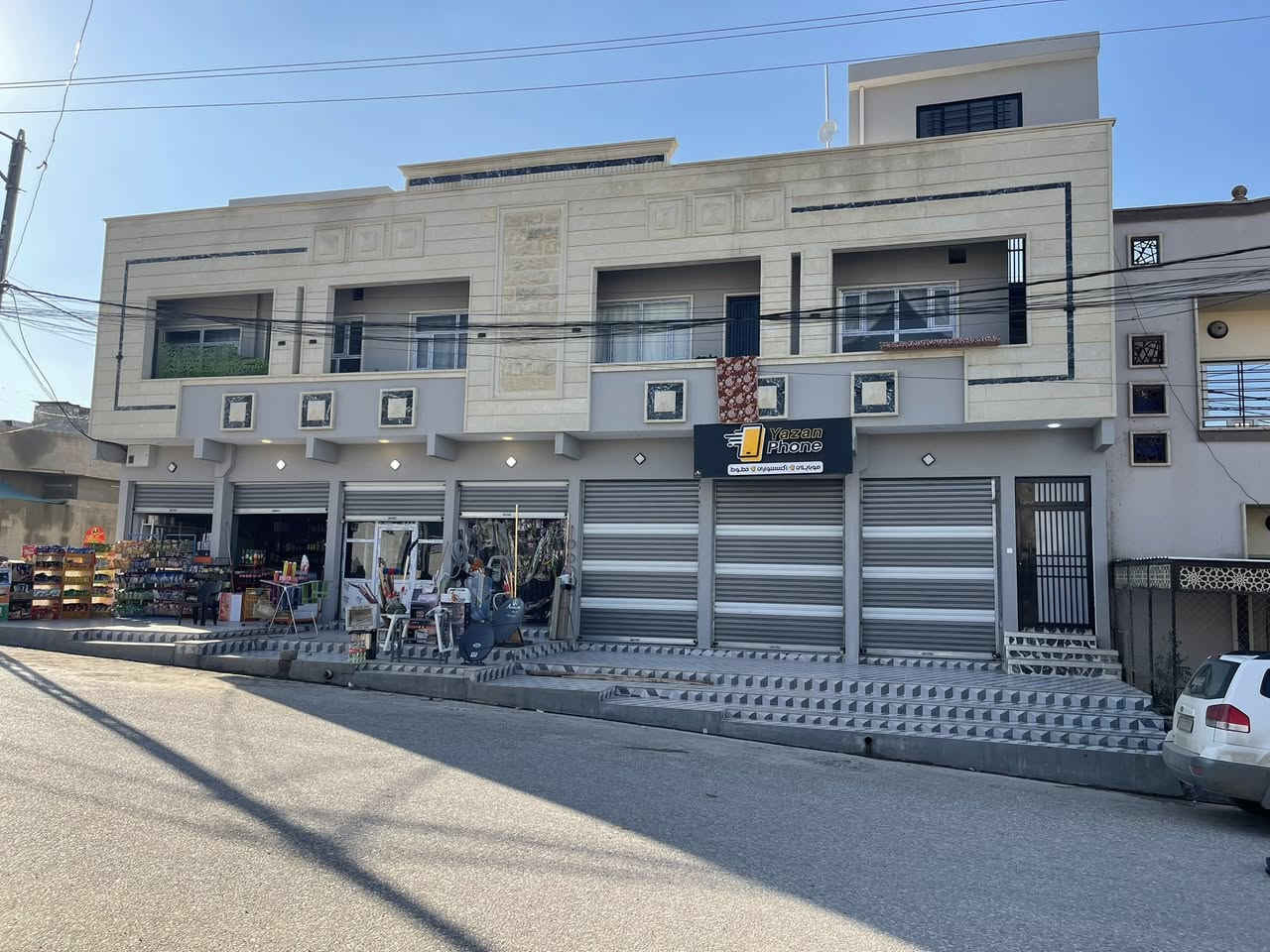 ⚜️مكتب البلديات للعقار⚜️

للبيع عمارة تجارية استثمارية في حي السماح الأركان 
المساحة ٢٠٠م الواجهة ٢٠م (( ركن )) على شارع ٢٠ متر
٧ محلات + ٣ وحدات سكنية ( شقتين ط٢ + دار طابق ارضي )
الوارد 1,600,000 شهرياً
للإستفسار الإتصال ☎️ *********** ☎️ ***********
عنوان المكتب / الموصل حي المشراق فرع مطعم طماطة2
