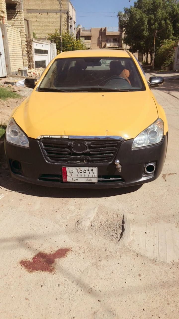 يالله يارزاق. سلام عليكم جميعاً. اخوان كلشي ذاكر بل التفاصيل
سياره فاو موديل ١٤ سياره كير مكينه كهربائيات كامله مابيها نقص 
الكشر كله بلادي لا ضربه ولا صبغ ولا بارد بيها دحجه بقبق الجنطه لا تكلي مكلوبه ومدعومه واضحه بل الصور 
تخم تاير نص عمر مابي عيب 
تبريد شغلته بسيطه كلش ويرجع يشتغل 
الي يشتري. ياخذ صافي هيئه وغرامات وتحويل السنويه 
صدر خلفي وامامي يرادله تعمير 

ترايك للبصره حجي سياره مال عيشه سعرها ٣٣وبيها مجال
حك جيتك تشلع عيون 

مكان السياره حي الاعلام تقاطع درويش 
***********
