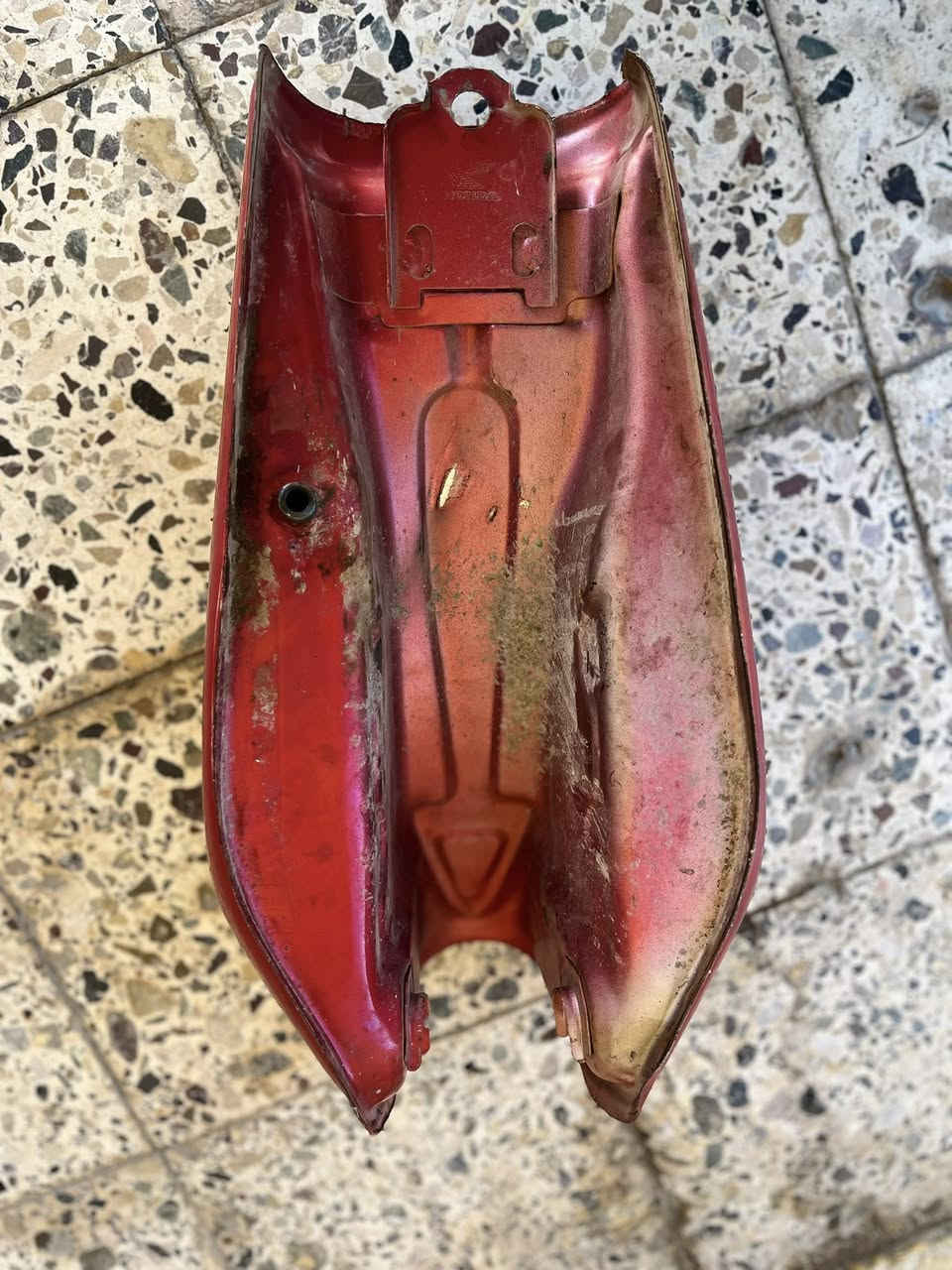 السلام عليكم كشن وتانكي 4 كير للبيع قيم وآخذ المكان الصقلاوية الرقم ***********
