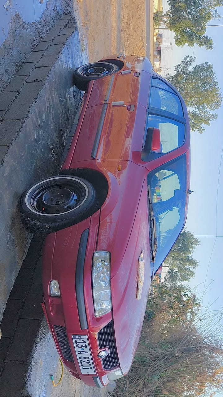 سمند 12 مكفوله فقط جراد كير محرك حداديه تبريد تدفئة ***********/ السعر 53
