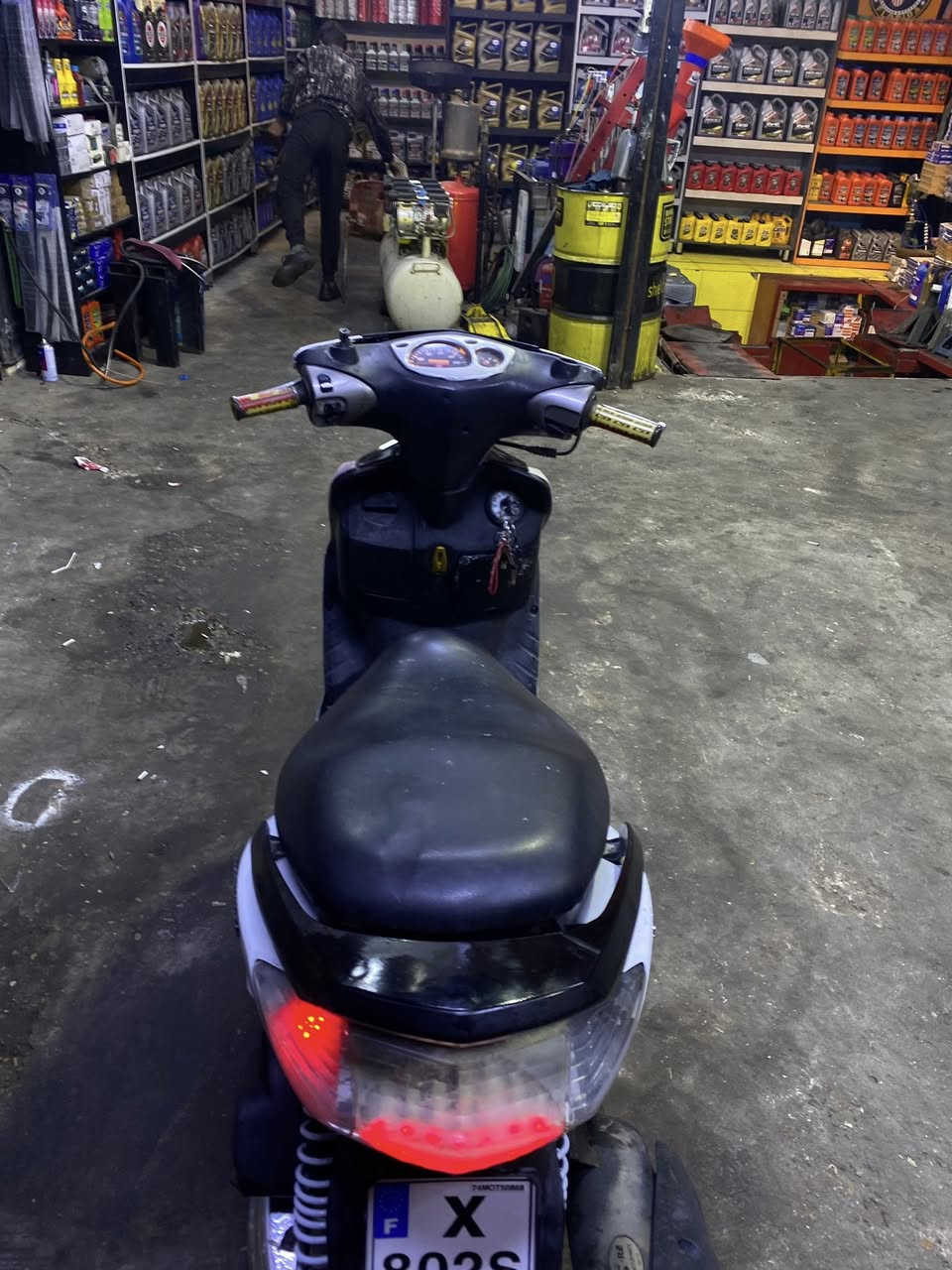 سكنس نثيه ياباني مو كوري دراجه مكينه بلادي مكفوله صوت نضوح تبخير ودراجه بيها زوج تيرات جدد دبلات بريكات كهربائيات كله شغال  بيه تزويد اصلي كلجات رياضي صالنصه رياضي خليه بكلايت رياضي  وصينيه رياضي دراجه شلعه معدل شك كاع
  مكاني الدوره ***********
