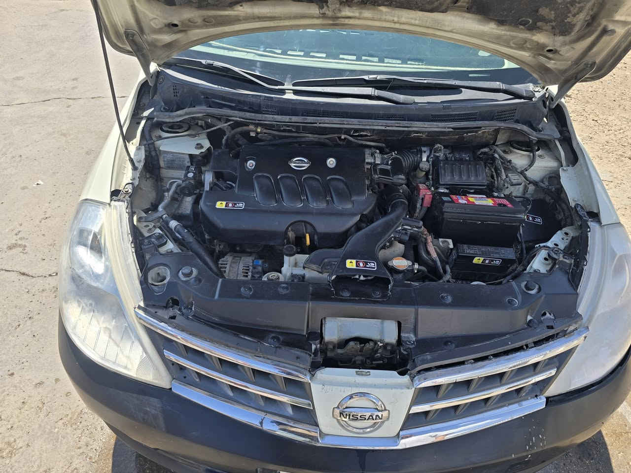 السلام عليكم 
نيسان تيدا 2009 خليجي 
محرك 2000 
داخل بيج
 رقم بغداد انكليزي جديد
 والسيارة مثل ما موضحة بالصور 
 العنوان بغداد اليوسفيه ناحية الرشيد
 الرقم ***********
***********
 والسيارة بأسمي البيع شرط التحويل

السعر ٨٣ وبيها مجال بسيط بالعافية على اللي ياخذه
