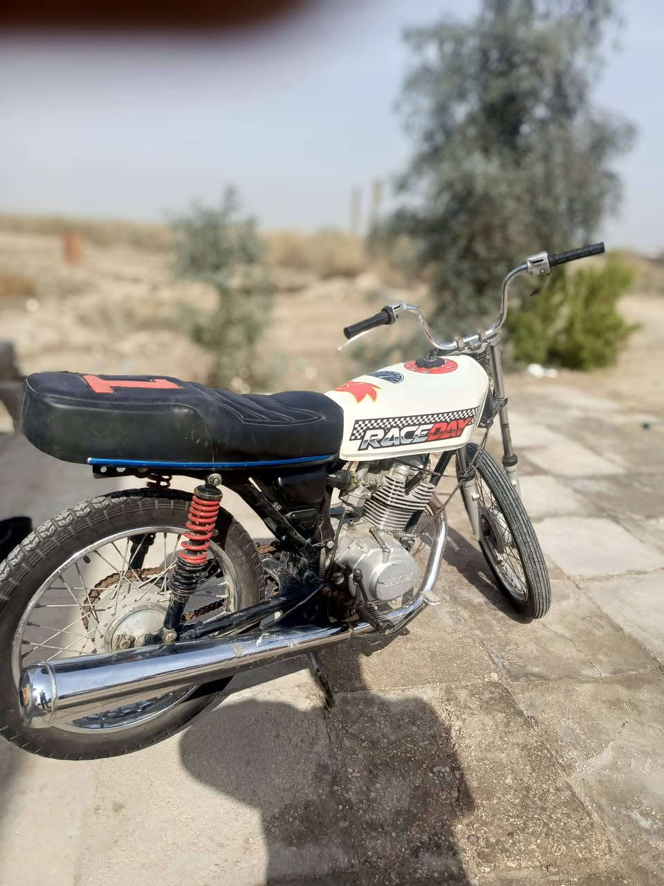 ايراني للبيع كلك كلك مكينه نامه متياز مفتوحه بوشه وبستم مكان ناصريه سوق الشيوخ سعر 400 وبيها مجال للتواصل ***********
