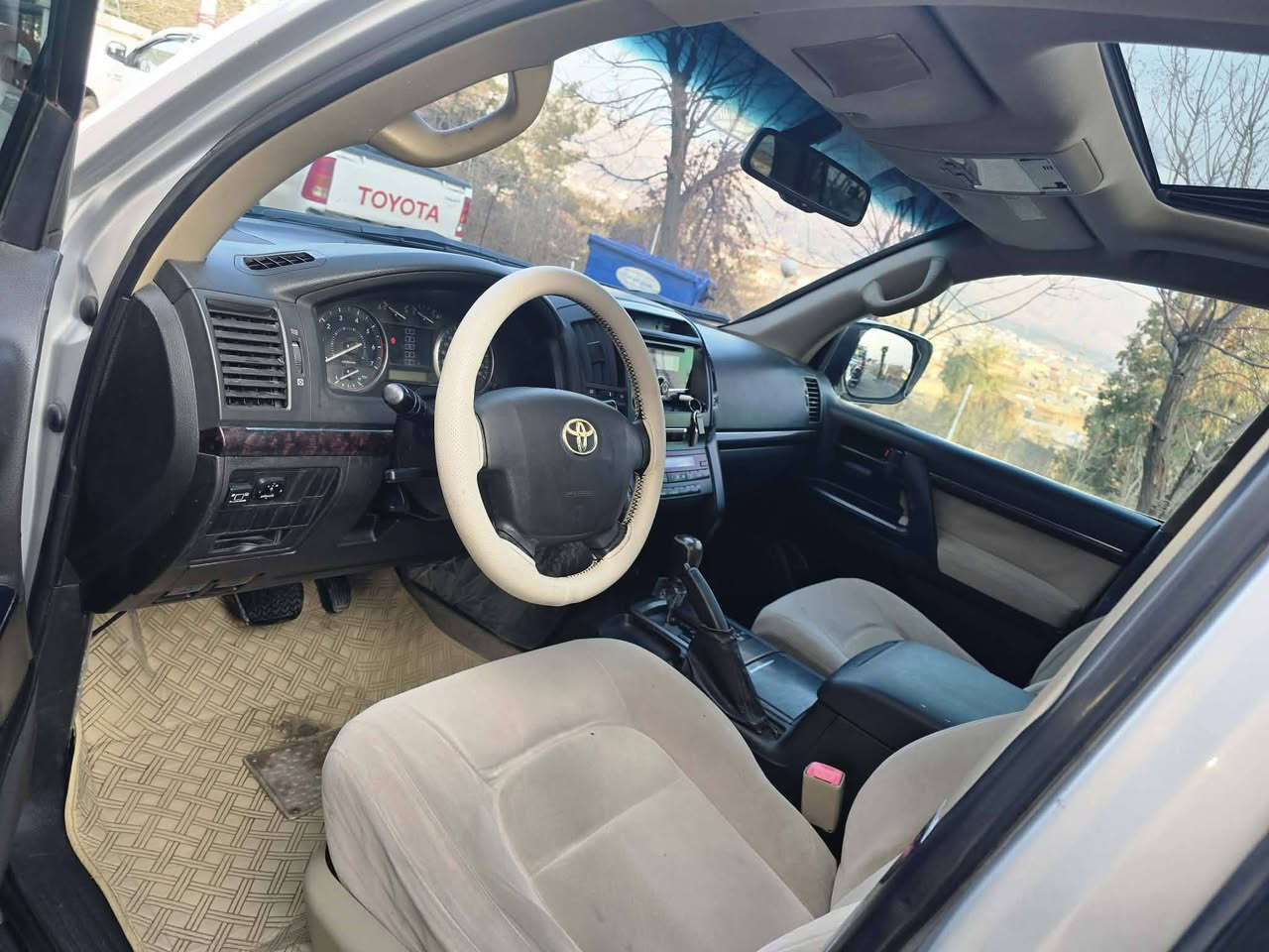 وەنەوشە مۆدیل 2009 علوج بێرەقەمە
کەفالەی ماڵی مەدەنیدەکەم بەشەرتی حاسیبە دوبەیە
مواسەفات  V6 شەشپستۆنی فولە
مەکینەیو کێرو دەبڵ گێری بەشەرت نەشکرایتەوە
بۆیاخ جێلەزکەی بۆیاخە دەعم و مەعجونو جەکوشی پێوەنیە 
زۆرتوندو تۆڵە هەرجوارتایەشی نوێیە 
غازی ئیتاڵیم بۆبەستاوە 
شکلی کراوەتە مۆدیل 2015
***********

ئـەگەر سەیارەکەت دەفرۆشیت نامە بنێرە با بلاوی کەینەوە لۆت
