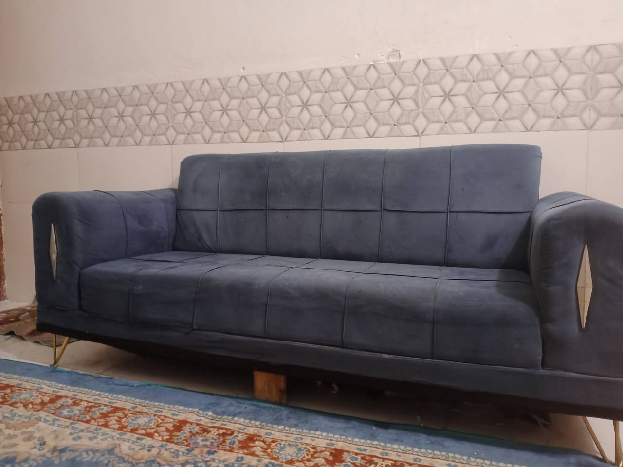 نص تخم ٥ مقاعد وحده ثلاثيه وحده ثنائيه للبيع سعر 110 القنفه ثلاثيه معمره قويناها بخشب عراقي بس حاليا نظيفه مابيهه خلل


**إذا كنت صاحب هذا الإعلان وتريد حذفه لأي سبب، رجاءا أرسل رسالة إلى الدعم الفني**