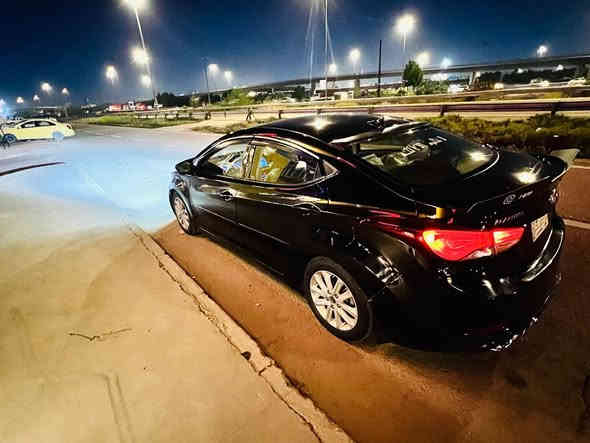 مكلف بلنشر اتصل  برقم سلام عليكم النترا للبيع موديل 2015 سيارة بسمي سنويه لل29 
حادث سيارة موضح بلصور 
بيها بلعراق بارد بلباب خلفي موضح همات بلصورة 
سيارة عليها ادامه كامله نوزلات بلكات مجاول قاعدة فيت بم غرف حتراف كله منضف وكله غراض وكاله 
موصفات 
شاشه + كامرة 
ويل كب رياضي 
تحكم ستيرين جهتين 
Abs 
سعر 107 بيها مجال قليل 
لايتات زنون منضومه كامله 
مكان سيارة بغداد حي جامعه :***********
