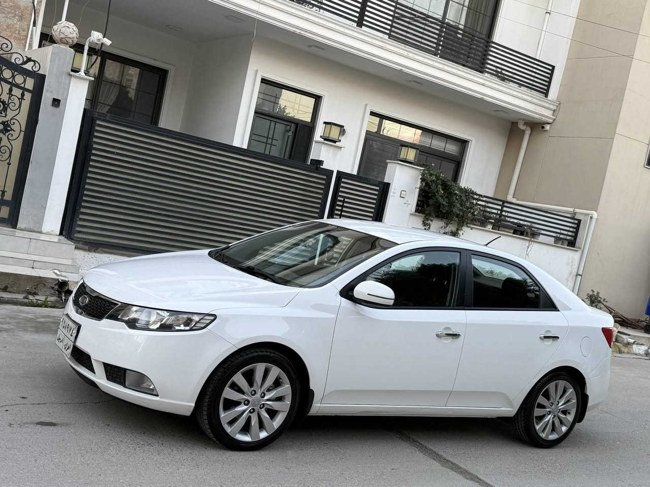 سيارة سيراتو خليجي موديل 2011
شرط كير محرك مامفتوحه صدر امامي خلفي جازها اربعه تايرات جددت تحويل مباشر موصفات معروفه سيارة مكفوله كفاله عامه وسونار مرفق مع صوره سعر 117
***********
