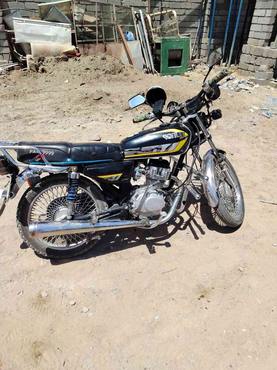 نامه 2021 شرط النضافه وزن ثقيل كلشي له بس التانكي سيفان محرك مبدل فيه ولفات وشرط النضافه ماله اي صوت ونضافته وكعدته شوفت عينك مكاني بيجي الاتصال *********** /السعر/450 وبيه مجال /ع فكره ناشره لاقاسله ولا شي الدراجه حيل نضيفه وكاعده

