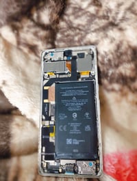 جهاز كوكل7 برو  ذاكره 256 يحتاجج شاشه سعرهه 150 قفلل رقم 07711943994