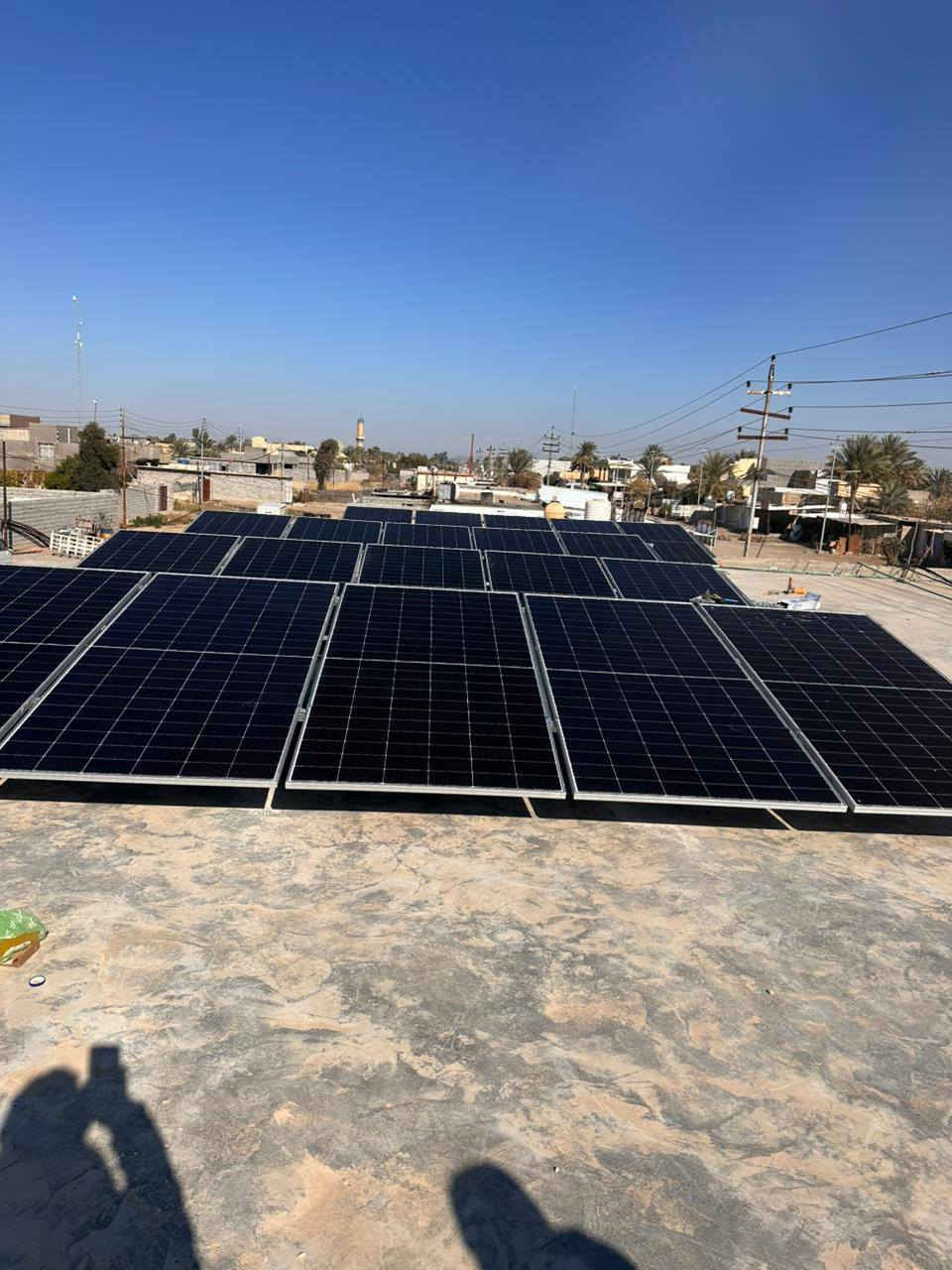 اليوم الاربعاء الموافق 21/1/2026
تم بعون الله إكمال نصب  وتشغيل منظومة  للطاقة الشمسية في قضاء المقدادية #ناحية ابي صيدا
تجهز 40 أمبير نهارا  30 أمبير ليلا وتتكون المنظومة من:-
1-ألواح شمسية عدد 20 قدرة اللوح الواحد 620 واط
2- بطارية نوع ليثيوم عدد 2 قدرتها 15 كيلو واط
3- أنفيرتر عدد 2 قدرته 6 كيلو واط
4- بورد خاص بالمنظومة متكامل الحماية
5- هيكل حديد مغلون مقاوم للصدا
#ملاحظه: لانعمل ببطاريات التجميع الرديئة. 

بإدارة عمر ياسين 
وحسن سالم
للأستفسار أكثر الأتصال او مراسلة الأرقام  التالية. ‏
0771 206 0460  
***********

