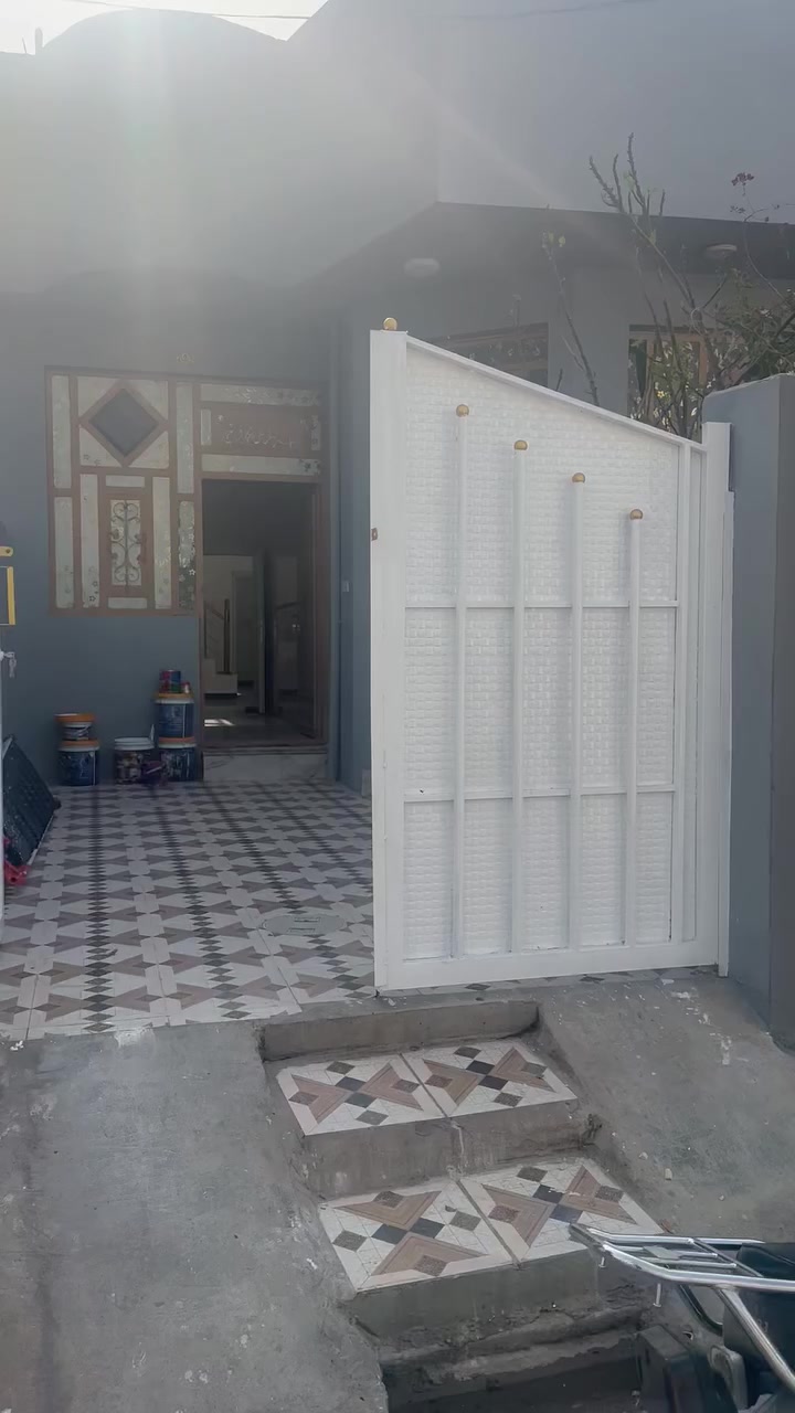 مشتملات عدد 2مساحة 150م
حي الحشد خدمات كاملة 
غرفتين نوم وصالة ومطبخ وستقبال 
وسط حي الحشد فرع المختار بناء حديث للبيع وبسعر مناسب انشاءالله 

للاستفسار 
***********
