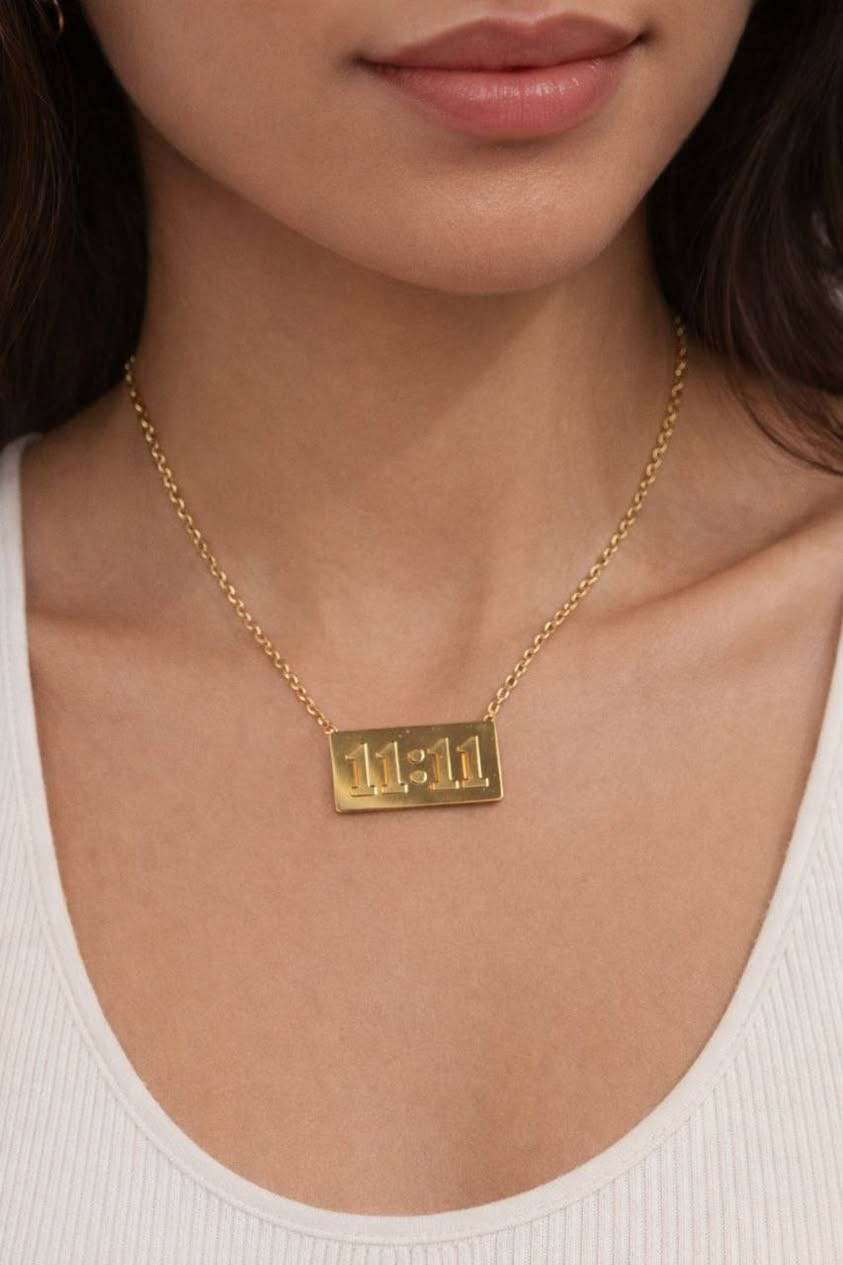 قلادة 11:11 🤍✨ الترند بـ 7 الاف مع التغليف المجاني 🌚💙
متوفر الون الذهبي والفضي بالشكلين 
 التوصيل لجميع المحافظات


**إذا كنت صاحب هذا الإعلان وتريد حذفه لأي سبب، رجاءا أرسل رسالة إلى الدعم الفني**