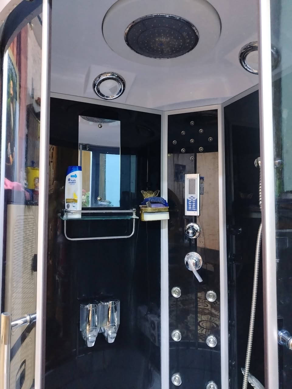 حمام جام باينو  داخل الغرفه يصير متر × متر جام اخو جديد البصره


**إذا كنت صاحب هذا الإعلان وتريد حذفه لأي سبب، رجاءا أرسل رسالة إلى الدعم الفني**