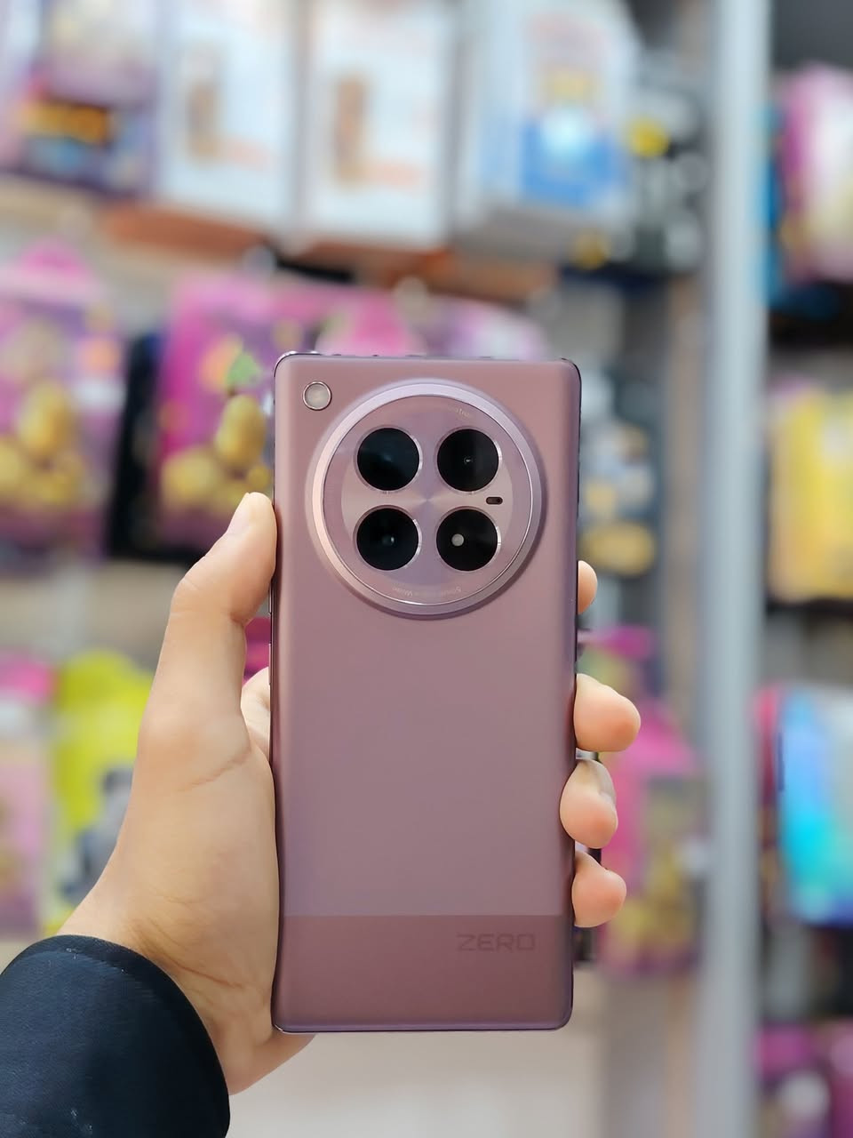 جهاز مستخدم للبيع
أنفنكس زيرو 40 برو 5g 
كامل ملحقات ✅ 
شاحنته الاصلية + كڤره الاصلي + مع لاصق ✅
ذاكرة أساسية 256 ذاكرة خارجيه ١٢/١٢ ✅
العنوان كربلاء - طويريج - مدخل السوق المسقف 
🟢 السعر 340 ألف 
🟢 متوفر توصيل جميع محافظات العراق 
🟢 للحجز الاتصال بالأرقام *********** - ***********
