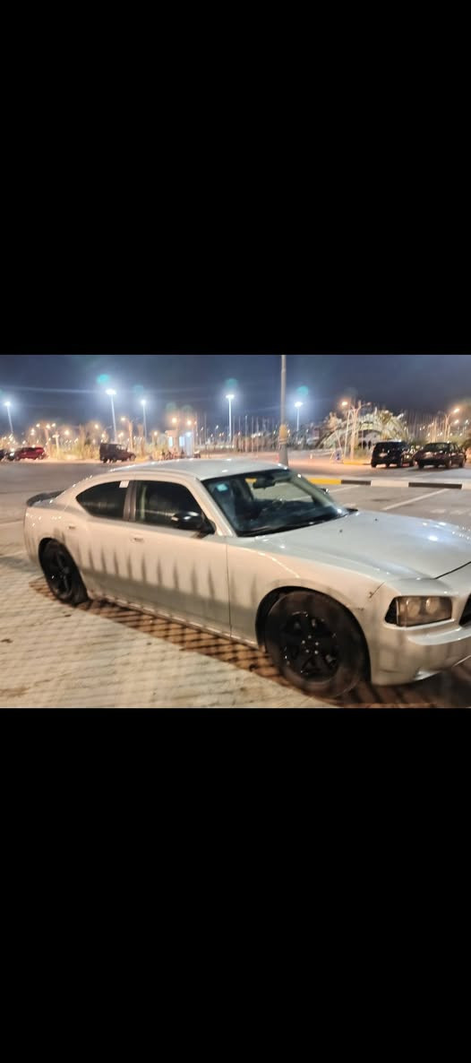 جارجر مديل 2008 جاهزه ماعده ليك بتبريد
رقم انكليزي بسمي سنويه مجدده التصال
*********** سيد علي البصرة, العراق
