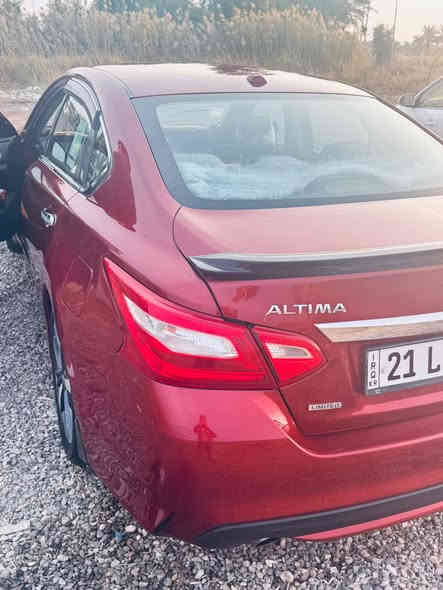 بعد التحية والاحترام🙏

نيسان التيما فول Plus /SL
رقم سليمانية جديد بأسمي
المواصفات
فتحة 
بصمة ابواب 
اشاير مري 
كشن تدفئة جلد
تحكمات ستيرن
تدفئة ستيرن
تبريد قطعتين
تخم تاير ويل كب
مكينة وگير مكفولات
صور السونار مرفقة بالمنشور 
سيارة حادثه بابين بلادي اثر اشخوط
السعر ١٣٨ ورقه وبيه مجال 🌹
***********
