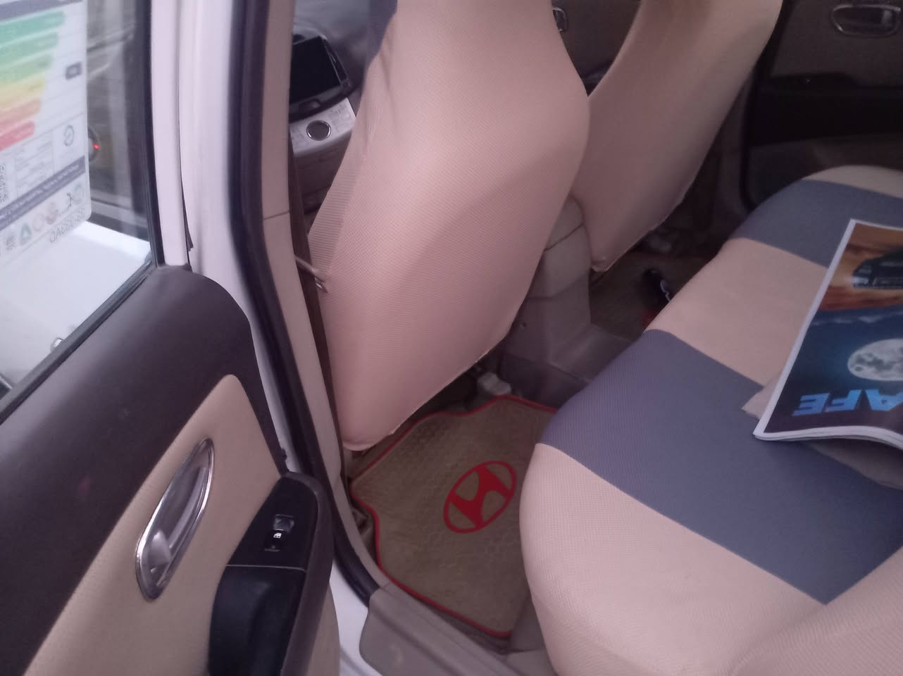 السلام و عليكم
سياره افانتي موديل ٢٠٠٧ 
 رقم ديالى
 مشروع وطني
محرك وكير مكفولات
 لا صرف ولا تبخير
تبريد شغال
صدر امامي خلفي جديد
تخم تاير السياره جديده جاهزه مكفوله من الصبغ و الضربه و المعجون 
موصفات تحكم استيرن
شاشه كامره اشاير
المكان بعقوبة تقاطع الساده
السعر ٩٠ السونار مرفق لكم مع الصور 
الاتصال على الرقم ***********
