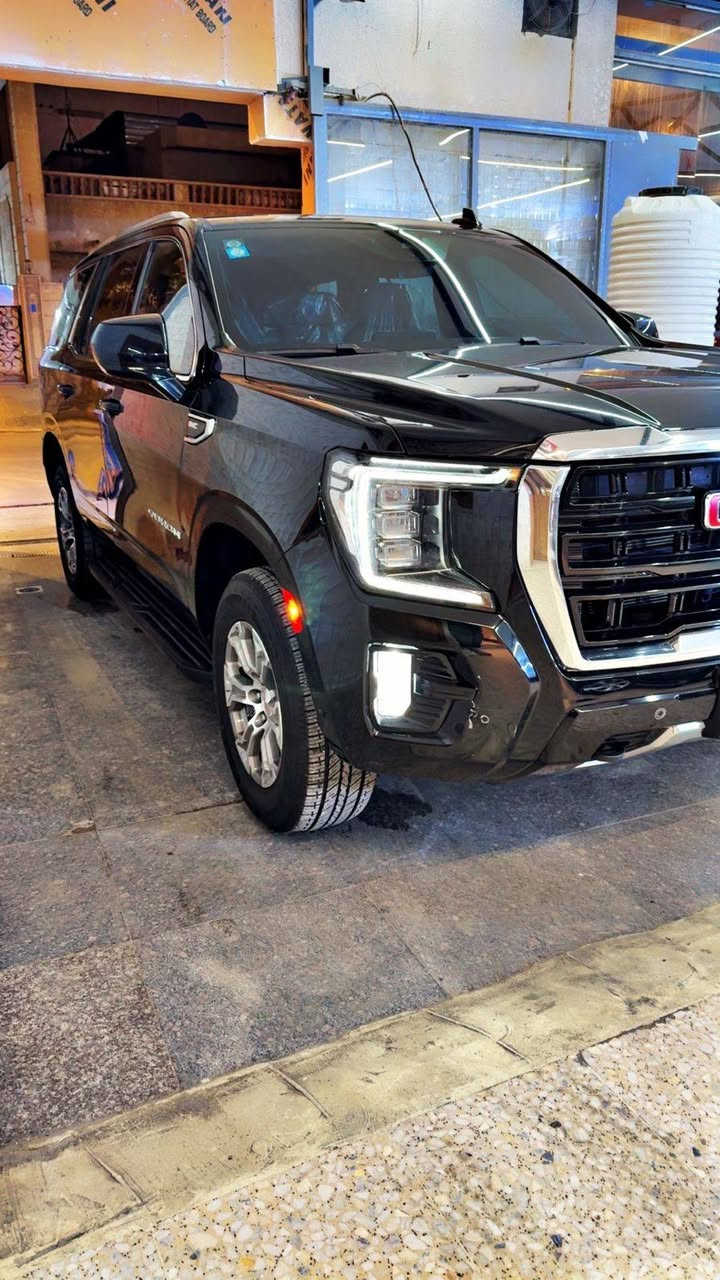 سلام عليكم جمسي يوكن المديل ٢٣ كفاله ماشيه ٩١ الف الرقم بغداد جديد بسمي السياره كفاله مغلفه نانو مكاني البصره  السعر ٤٧٠ $ المواصفات SLE الاتصال ب ***********
