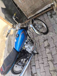 موتوسيكل • بدون ضمان • مكاني عمارة