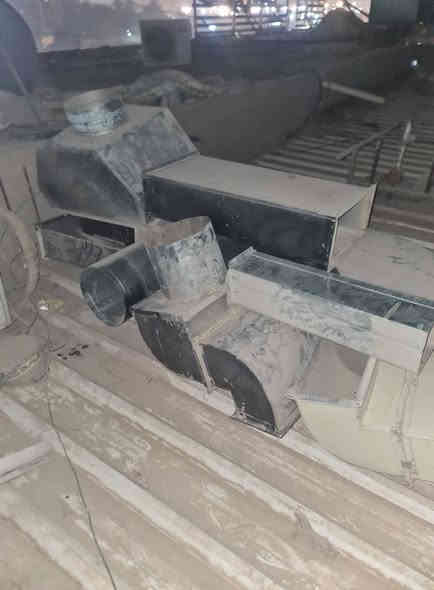 عندي اغراض مطعم ودكتات وكاشير وهواي شغلات 
للي يحتاجهن يراسل واساب وبدلل 
شوايه كص ام ٢ مشتغله شهرين 
ودكتات ابو العازل شي مرتب 
ومال لبن ومال عصير 
وهواي اشياء 
*********** بس واساب
