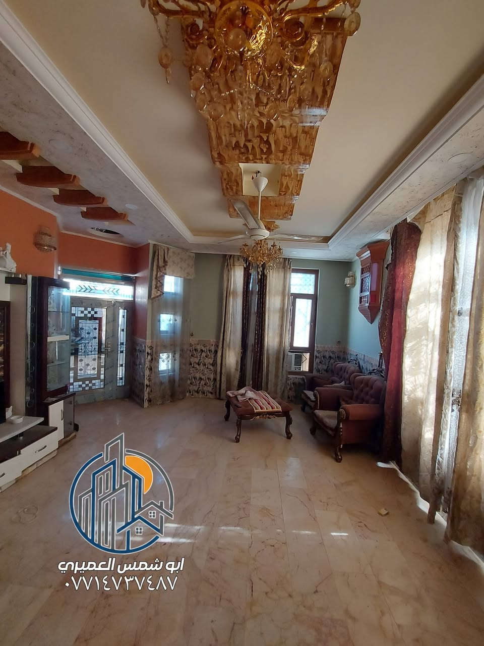 🏤 دار للبيع 🏚 الموقع بعقوبة المركز 🏝 قريب من كورنيش ديالى ⬅️ يبعد عن الشارع العام الرئيسي التجاري  للكورنيش حوالي ( ٥٠ ) متر 🛣 خدمات كاملة 💥 موقع مميز ( ركن )🎈بناء حديث ⚜️ نوع العقار طابو زراعي على القرار ( ٢٥ ) ☎️ لمعرفة السعر لطفا التواصل بالخاص 
⭕️ مساحة [ ٢٢٠ ] متر 🔺️ واجهه [ ١٠ × ٥ ، ٢٢ ] متر 

🏘 طابق الأول ( ١ ) غرفة نوم 🏛 وستقبال ⬜️ وصالة مفتوحة على المطبخ [ حار ♨️ بارد ] 🛁 ومجموعة صحيات كاملة 🔶️ ومناور عدد ( ٢ ) 🏝 مع حديقة كبيرة 

🏘 طابق ثاني ( ٣ ) غرفة نوم كبيرات 🟨 وصالة 🛁 ومجموعة صحيات كاملة 🔶️ مع بيتونة ⬜️ وسطحين 

💥 مواصفات الدار ✅️ الأرضية صب شريطي بتلو 💡كهربائيات الدار سيمنز سعودي الأصلي 💠 نقوش الدار مغربي 🛝 بايات الدرج ( ممر ايطالي ) ⬅️ مع محجر الدرج المنيوم ( كرستال ) 🗼 تأسيس منظومة كاميرات 🔱 تأسيس منظومة سبالت 🟦 الأرضية ( ممر اسباني ) 💠 واجهة الدار [ تطعيم حجر وقرض ] ⚜️⚜️⚜️

للاستفسار مع مكتب المصطفى للعقار ☎️
 موقع المكتب ⬅️ مدخل العزات مجاور اسواق نوتيلا الغذائية 🛒 او التواصل على الماسنجر او الواتساب على الرقم *********** 📞📞
