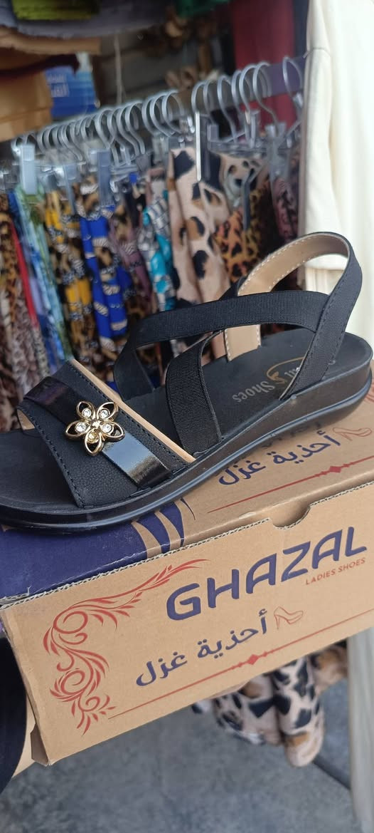 صندل نسائي ✨
.
كعب&فلات طبي✅

.
متوفر باللون الاسود فقط المعروض داخل الصور🤗
.
القياس (36ـــــــ42)🫶🏼
.
العنوان ـديالى-خان بني سعد ـالحولي-مقابل ابو سعد الجوراني مجمع كرار 😍🫶🏼🔥🫶🏼😍 
.


**إذا كنت صاحب هذا الإعلان وتريد حذفه لأي سبب، رجاءا أرسل رسالة إلى الدعم الفني**