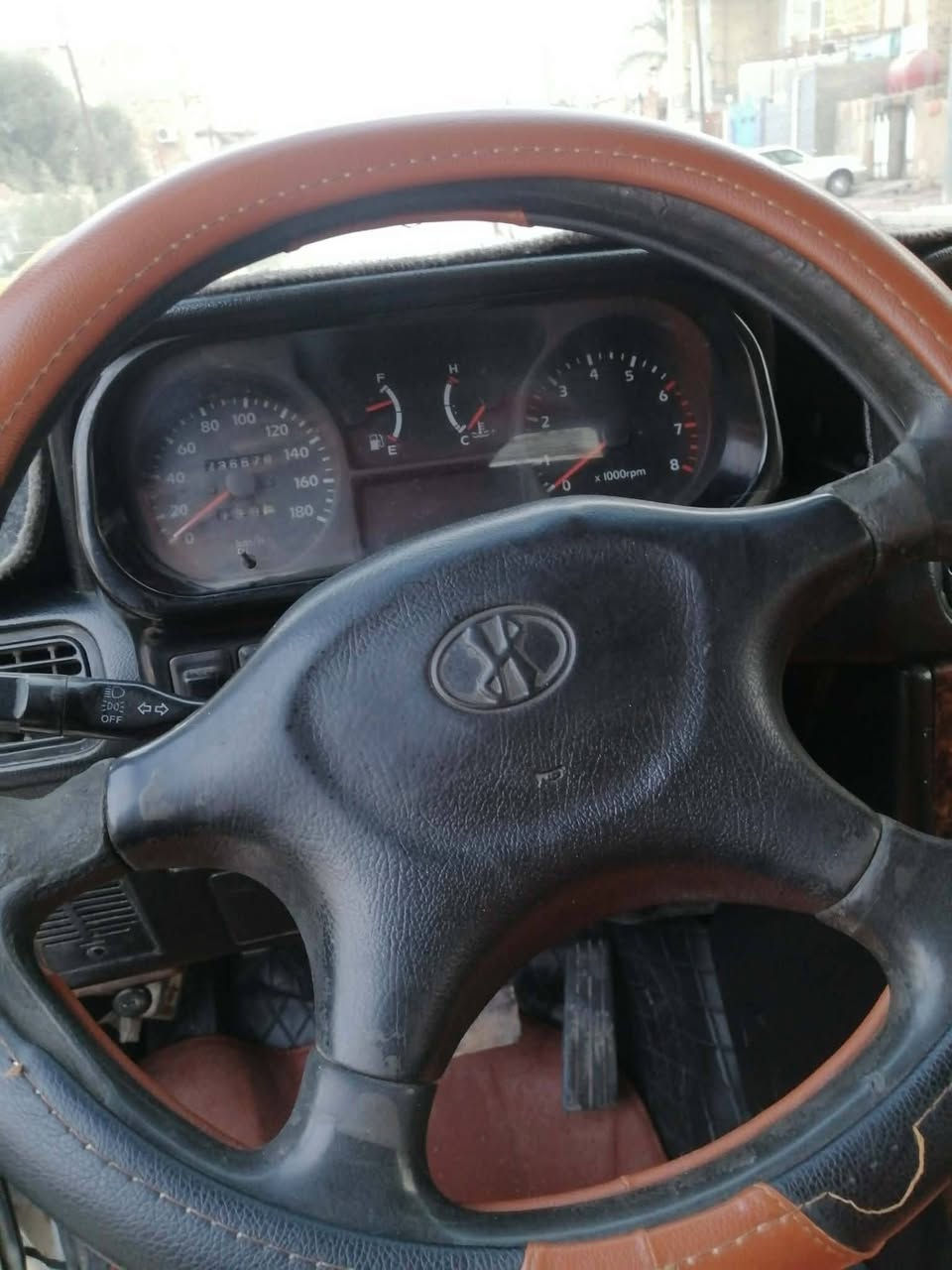 السلام عليكم
كالوبر موديل 2002  للبيع

مكينه VVT 

كير اوتماتيك 

سعر 40 وبيه مجال حگ الجيه

عوزة شغلات بسيطه 

مكاني ذي قار || الشطرة 

***********

***********
او مراسله الصفحه
