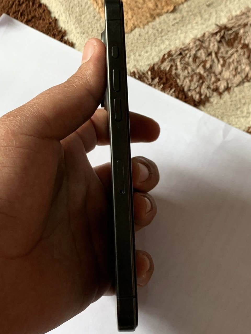 السلام عليكم
يوجد آيفون 15مابي اي عيب مابدل بي شي كامل من كل الموصفات بطاريه 91 السعر 1250مليون للاستفسار على الرقم 
***********
