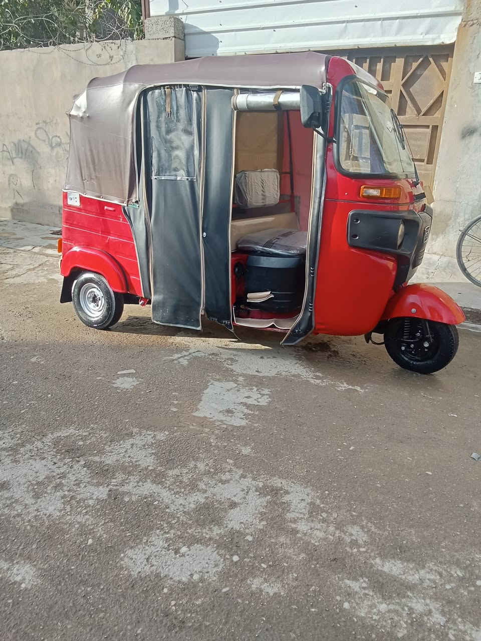 السلام عليكم تكتك مرقمه كامله رقم نكليزي موديل 16داخل 17كامله مكمله لبرغي ما ناقصها مكاني ديالئ بعقوبه للستفسار تصل ***********
