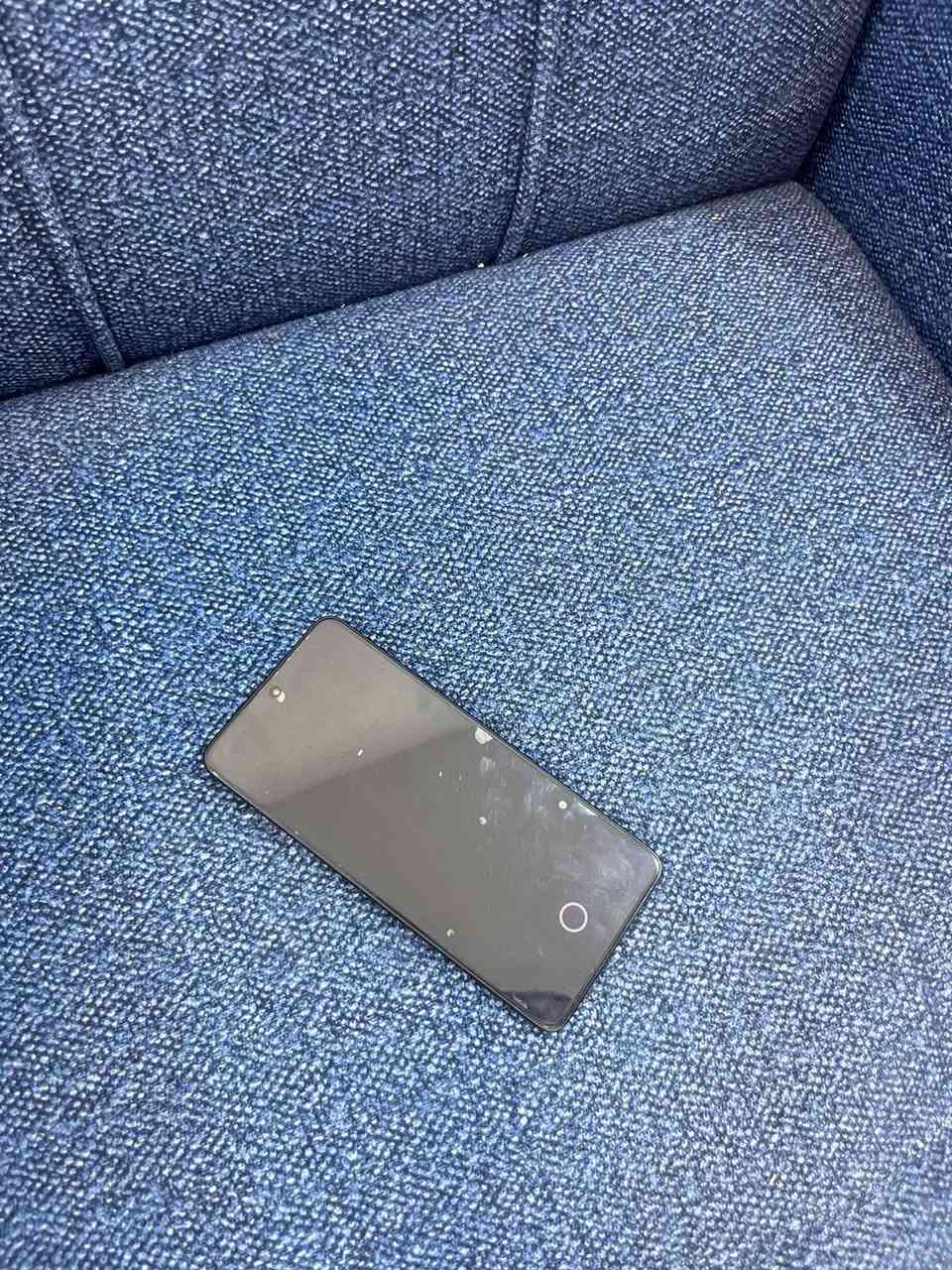 السلام عليكم
شاومي T14 pro ذاكره 512 بطاريته 90
بيه كسر كما موضح بل صوره سعره 450 وبيه مجال
عنواني البصره
رقمي ***********
