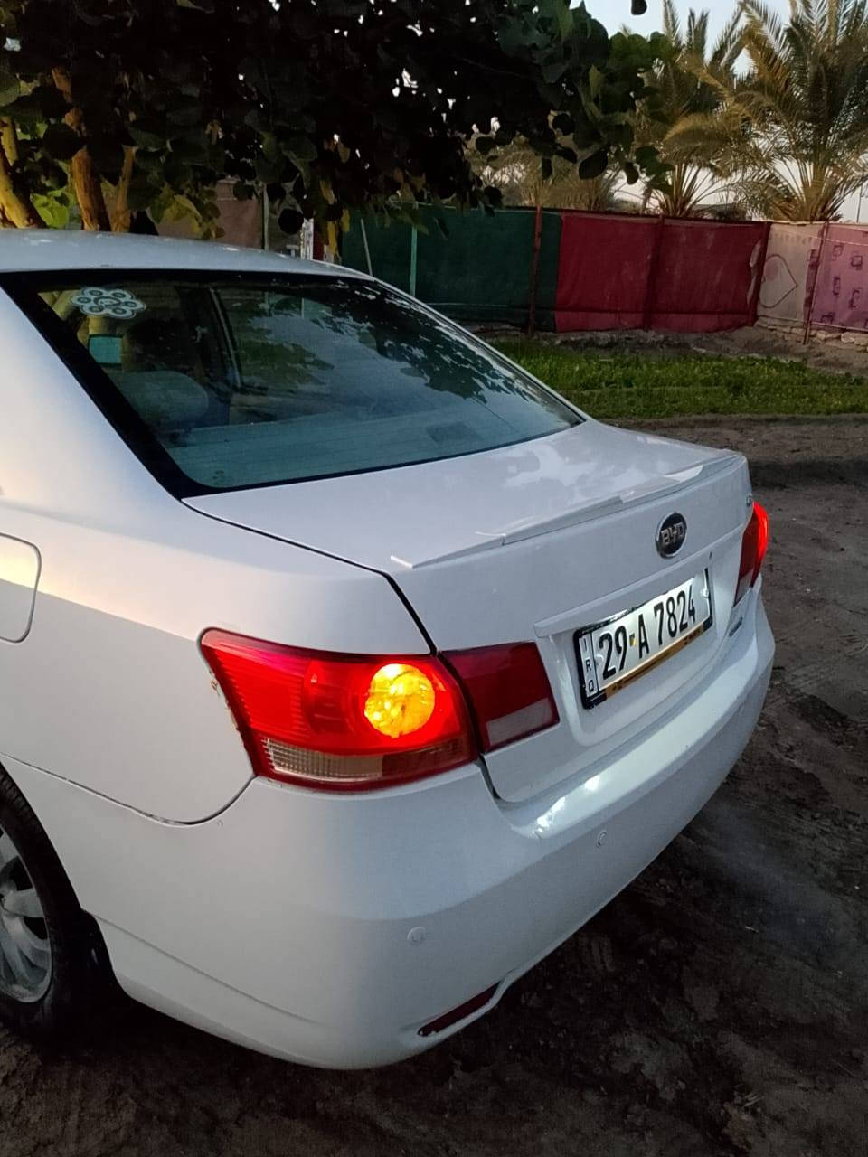 بي واي دي جي ثري مديل 12 سياره باسمي رقم جديد سنويه ل 27 تفاصيل سياره بل فيديو مابيه شي عاطل تايرات نظيفات سياره مامطلوبه لا مصرف ولا اي شي مكان سياره السماؤه منطقه الداحره السعر 36 ورقه وبيه مجال بسيط رقم الواتساب ***********
