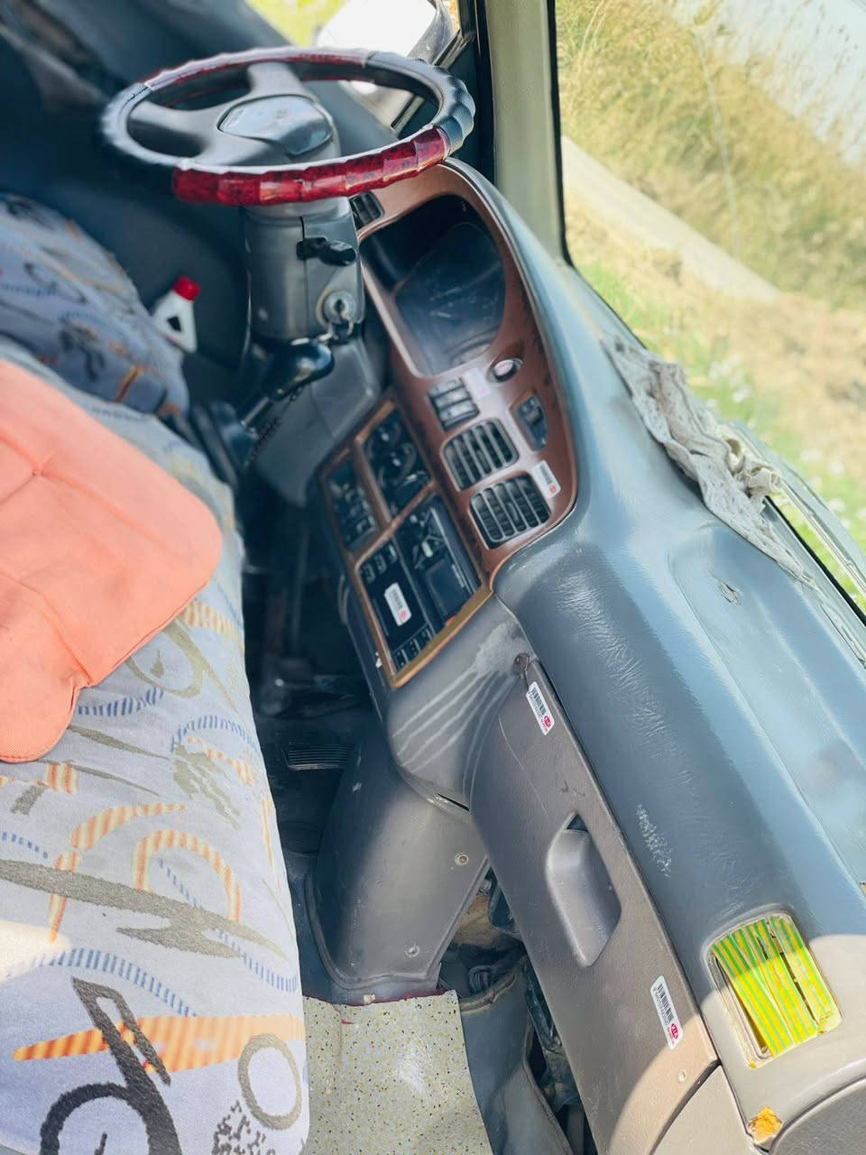 بسم الرحمن الرحيم /كيه بريجو 95 رقم بغداد الاماني سنويه لل2030 تحويل  سياره خير من الله مكينه وكير تخم تاير خط ابيض باتري جديد السعر 45 .بغداد المدائن سلمان باك ***********/***********
