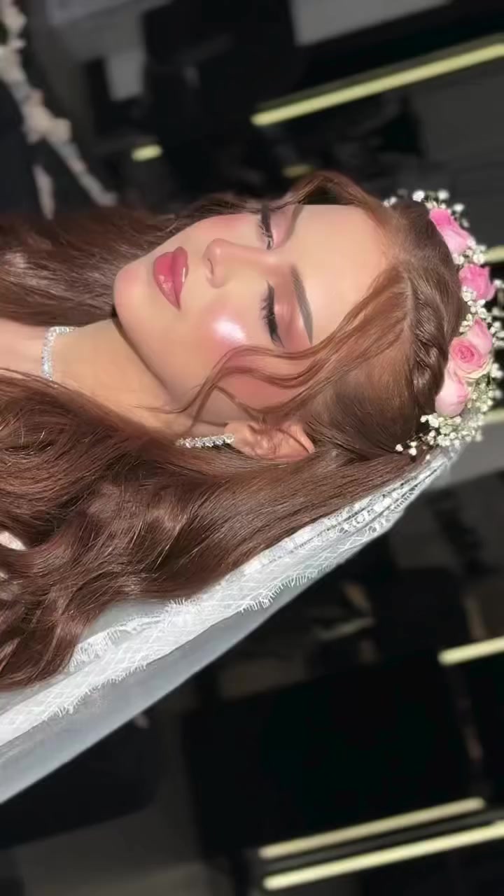 مكياج مدعوات / مكياج خريجات ♥️🫰
مكياج عرايس / مكياج فخم / مكياج عادي 😍💋
متواجدة يوميا  في الصالون قبل الفطور وبعد الفطور 
الحجز مسبق على الرقم ‭0771 174 9638‬
