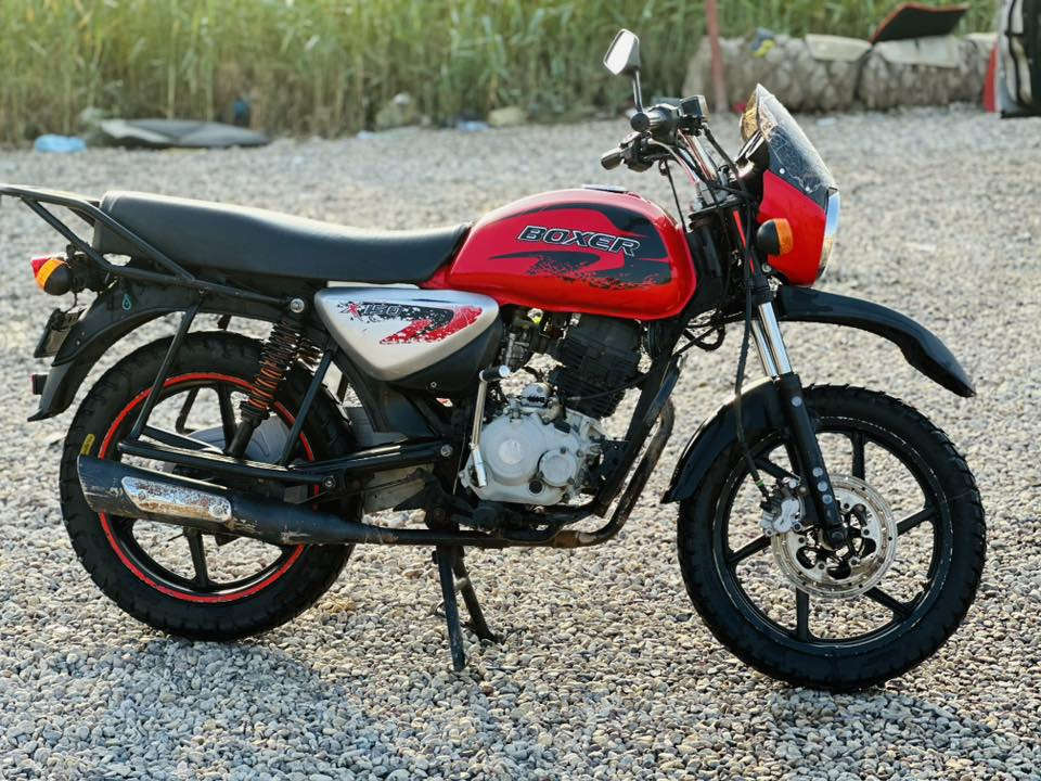 السلام عليكم...
دراجه بوكسر موديل 2020 
اوراق اصوليه 
دراجه كهربائيات كلها شغاله 
دشبول جديد زنجيل جديد اشاير جدد تاير لوره جديد مكينه مال زنجيل جديده لايت جديد يعني دراجه خير من الله كله جديد 
ملاحظه دراجه مفتوحه مفتوحه مفتوحه مفتوحه 
رقم على واتساب ‪0782 680 2463‬
ورقم الاتصال على شريحه. ***********
