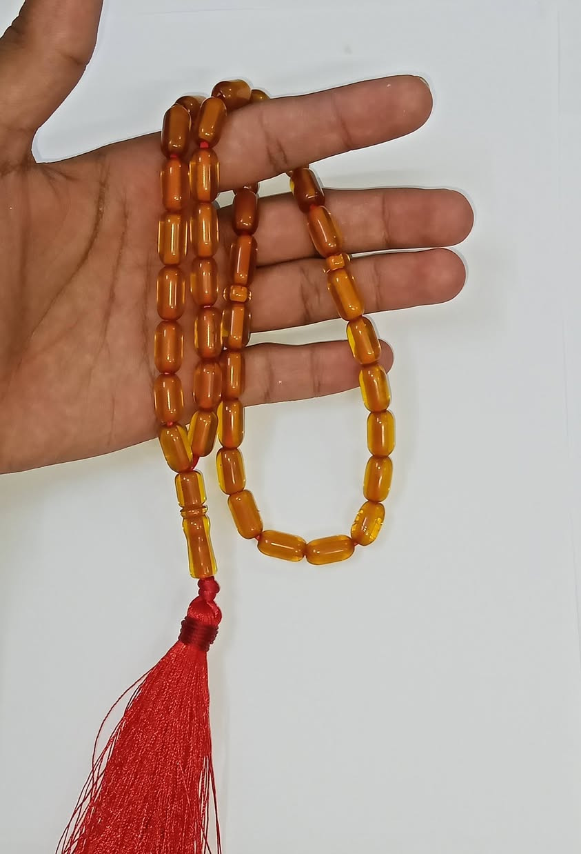 سلام عليكم سندلوس الماني قديم جراخة بيت عنوز نجفي عطاب وزن القطعه تقريباً 25 غرام 37 خرزه السعر 50 شامل اجور التوصيل ***********
