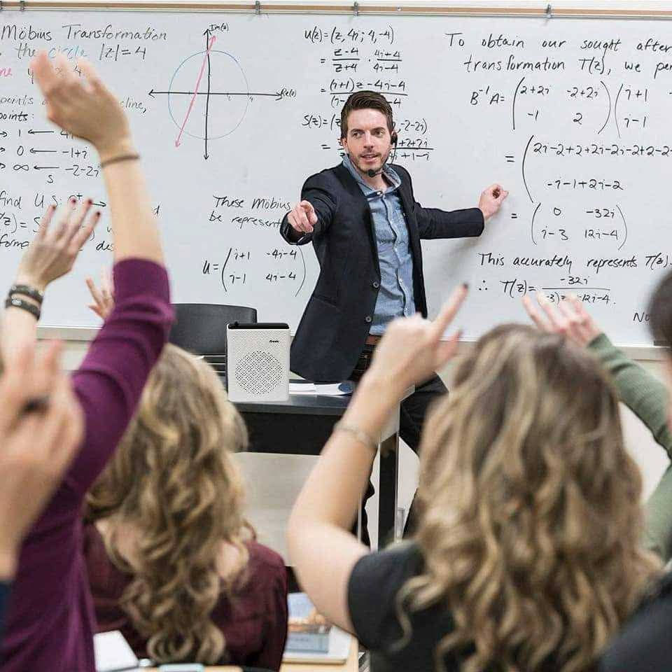 ❤️اللهم صل على محمد وآل محمد ❤️
🔴وجبة جديدة 🆕 مع شهر رمضان المبارك 🌙❤️
__
✨🌟 تعبت من صياح الدرس بالصف؟ 😮‍💨🎙️

👩‍🏫خلي صوتك/ج يرتاح ويصير أوضح ويا مايك اللّاقط الرأسي ❤️مع سبيكر 📻 واير لس بدون واير لاسلكي
👩‍🏫يحمي حنجرتك/ج ويوفر جهد ووقت 🔊👩‍🏫👨‍🏫
🔴خلي تلاميذك هم المعلم داخل صفك /ج 🔴
------
💪🏻💪🏻💪🏻فلاش كارد انكليزي يقدم لكم 👇🏾👇🏾
🔴سبيكر مع مايك واير لس لاسلكي للمحاضرات 🔴
___-___

😰😨 لا تدوخ روحك ولا تتعب حنجرتك! 👩‍🏫👨‍🏫 
😊💪🏻 تريد ترتاح أوتارك الصوتية؟ 💪🏻😊
__
للمعلمات والمدرسات👩‍🏫 والمعلمين والمدرسين 👨‍🏫 وطلبة الجامعات المطبقين في المدارس والثانويات والاعداديات المدارس 🏫 الاهلية ومعاهد التقوية. 
------
وفرنا لكم جهاز  ٦ in ١ سبيكر 📻 مع لاقط 🎤 واير لس (لاسلكي 🎤نك مايك ) للمحاضرات.
Speaker 🔊 and microphone 🎤 wireless 🌹For teachers 👩‍🏫👨‍🏫
للصفوف الكبيرة في المدارس 🌺
--------
🥵توفيرا للجهد والوقت والتعب داخل صفك🥵. 
_ مميزاته
✅سبيكر صوت HD☑️Mp3 
✅لاقط 🎤🎙️مايك واير لس لاسلكي للرأس لتقليل وتوفير الصوت والتعب والحبال الصوتية والحنجرة من الالتهابات🥵🤒
✅بلوتوث لغرض تشغيل صوتيات للتلاميذ☑️
✅منفذ تشغيل فلاش ☑️ صوتيات 🎶🎵
☑️منفذ رام SD 💾 تشغيل صوتيات 🎶🎵✅
✅ تسجيل محاضرتك من خلال وضع فلاش او رام
✅تشغيل راديو 📻 FM☑️
☑️شاحن لغرض الشحن تابسي عند الانتهاء🔋
✅بطارية ليثيوم للتشغيل طويلا 🔋
✅التجوال داخل القاعة كون به شريط حمل حسب الرغبة☑️
👈توصيل لكافة المحافظات #_48_ساعة🇮🇶🚕🚕
#لطلب الوسائل مراسلة الصفحة او #الاتصال
----------------------
*********** (واتس+تليغرام)
##AudioDevices #SoundSystems #EducationTech #EdTech #ClassroomAudio #LearningTools #TeachingAid #PublicSpeaking #VoiceAmplifier #DigitalLearning #SmartClassroom #TeacherLife #StudentEngagement #MicrophoneTech #ClearSound #EducationInnovation
#فلاش_كارد_انكليزي
فلاش كارد انكليزي للوسائل
