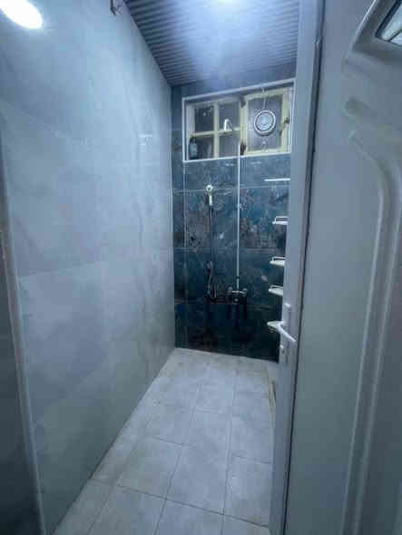 بيت لليع في حي السلام خلف ابو مصطفى ابو الدجاج  خلف التجاري بناء نظيف جدا شارع ١٠
المساحة : ١٥٠متر 
سنة البناء :٢٠١٨
السعر : ٣٨٠  مع المجال  
 تفاصيل البناء 
الطابق الأرضي غرفة نوم وصالة ومطبخ واستقبال وصيحات داخلي وخارجي 
الطابق الثاني ٣ غرف نوم وصالة وصحيات
الاستفسار الاتصال على الارقام التاليه
***********
***********
او زيارة مكتبنا على العنوان التالي 
الشارع الفاصل بين الإسكان والاشتراكي مقابل دكتور منتظر الخرسان 
مكتب حسين السياب
https://www.facebook.com/profile.php?id=100064145764847&mibextid=ZbWKwL
