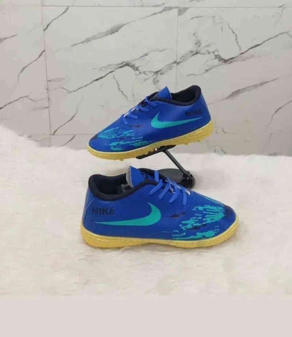 #جمـــــــــلة_فقــــــــــــــــــط 
لأصحــــــاب الجملـــــه والكميــات 
لابجيـــن رجـــالي شبابــــي ولادي 
تعبئـــة الكـارتون 12 زوج.. كيـس
سعــــــر الكارتــــون بـــــ 22 الف فقط 😯
يوجــــــد توصيــــل لجميع المحافظات 

#ملاحظه:  البيـع جمله اقل طلب 10 كارتون 

قناتنا ع التليكرام 
https://t.me/lady_shose
‏تابع قناة آلَشّـمِــــــسً لَلَجَ ـمِـلَهِ ✅ في واتساب: https://whatsapp.com/channel/0029VaxGBzjEKyZ8HyWSgC03
واتساب الحجز 
***********
