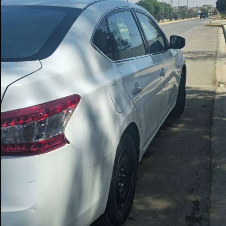 نيسان سينترا موديل ٢٠١٨ خليجي ناوزةرد 
سةيارةكة مالي دوستة بئ نوقساني 
تاخم پێش تازةية گێر مةكينة بةشةرت 
تايةو تاخم نوزلو باتري پلاك هةمووى تازةية 
نوقساني نية يةك دينار 
كامل مةسرةف كراوة بة شتي شةريكة 
بوياخ سةقفي بوياغة  سونةريم داناوة 

***********واتساب
***********واتساب
نرخي١٠٥ ورقة كالار, السليمانية
